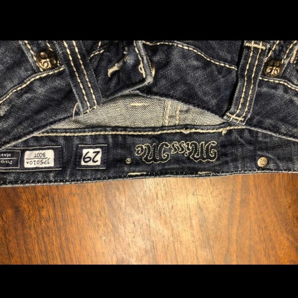 Miss Me Jeans - Picture 2 of 3